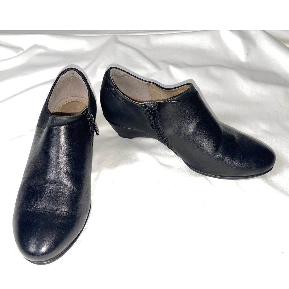 ECCO Sculptured Leather Ankle Booties - Women's Size 37 (7) - Wedge Heel - NWOB
